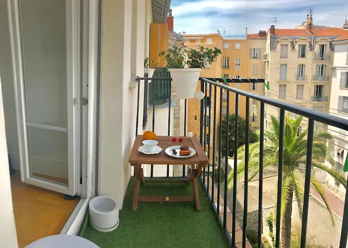 Emma'S Guests House