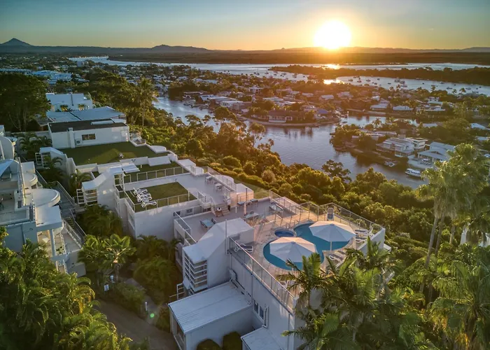 Noosa Crest