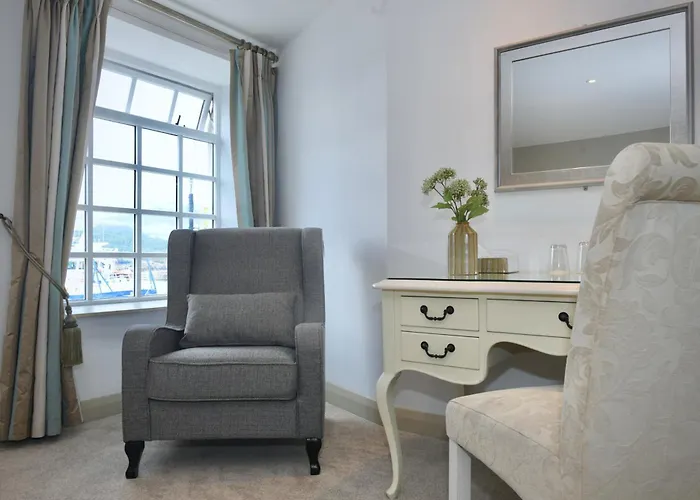 The Lough & Quay Accommodation