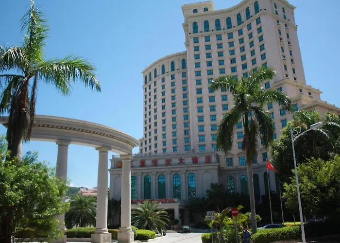 Sanya Baohong Hotel