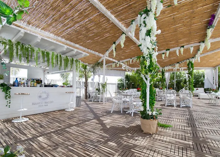 Bianco Riccio Suite Hotel