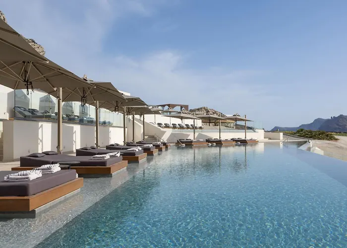 Santo Mine Oia Suites