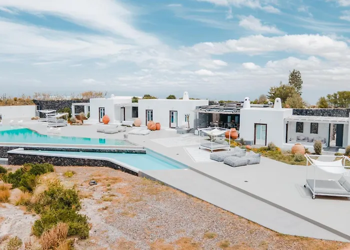Erosantorini Estate