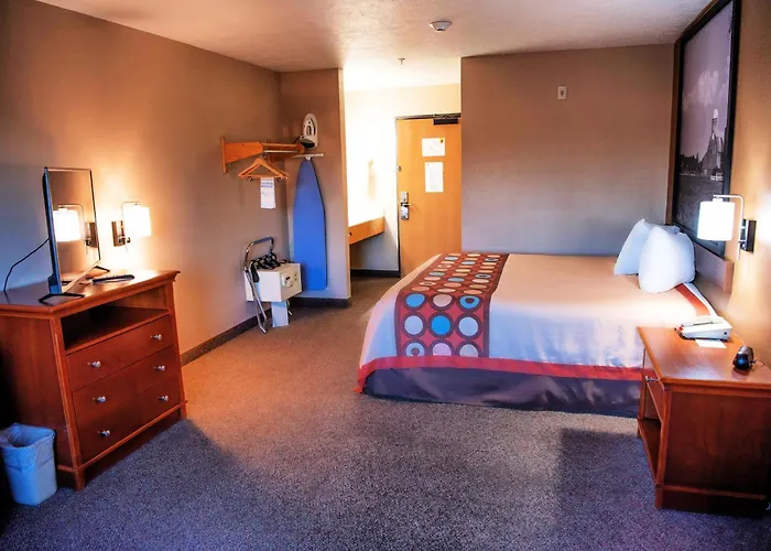 Super 8 By Wyndham Gallipolis Pt Pleasant Area