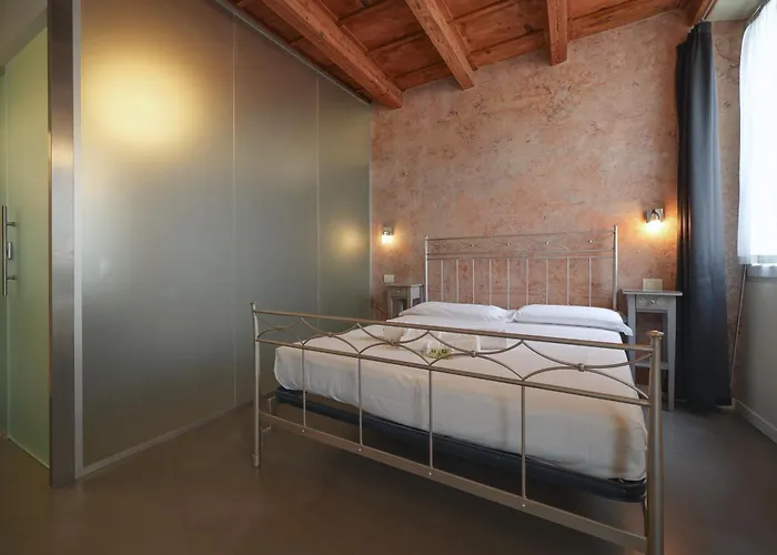 Palazzo Di Giulietta - Juliet'S Palace Verona