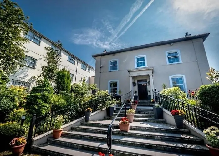 Drummond Hotel