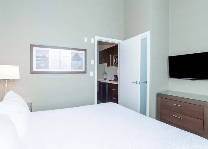 Sandman Hotel Abbotsford Airport