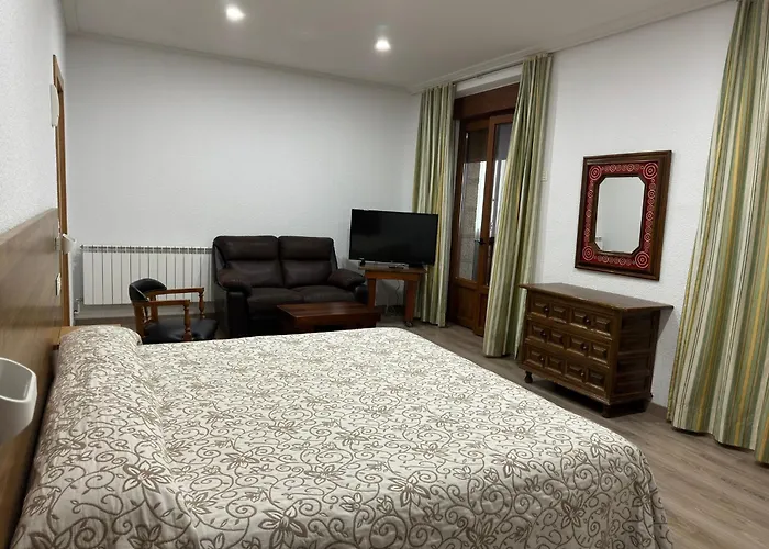 Hostal Aribel Longinos