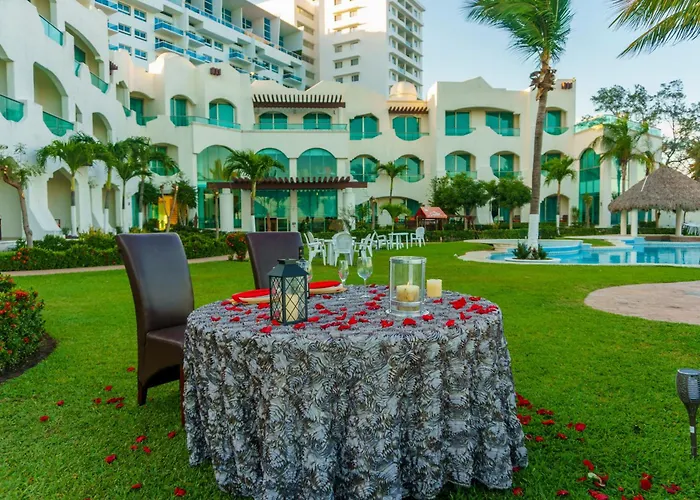 Playa Caracol Hotel & Spa