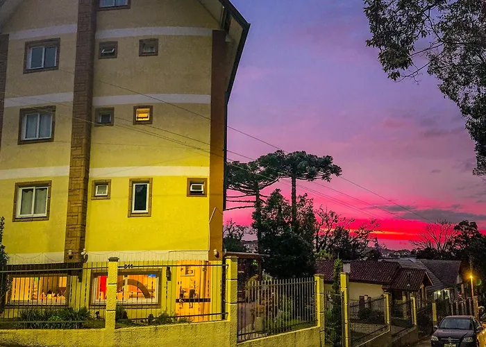Hotel Golden Hills