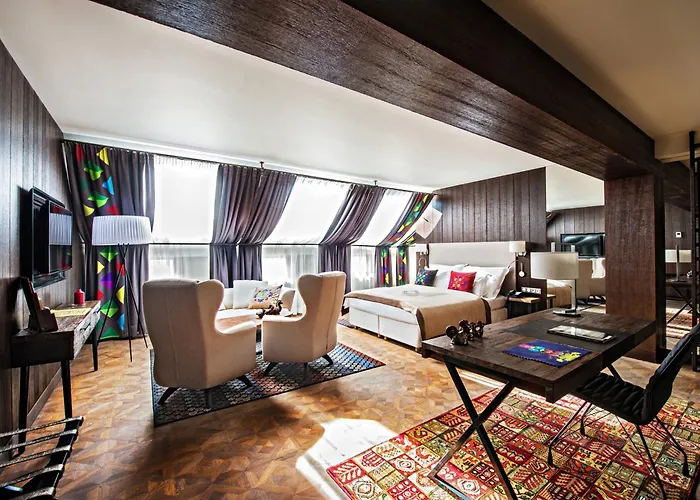 Hotel Bristol Tradition And Luxury