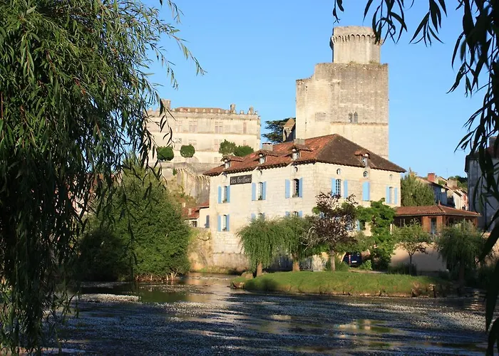 Hostellerie Les Griffons Bourdeilles