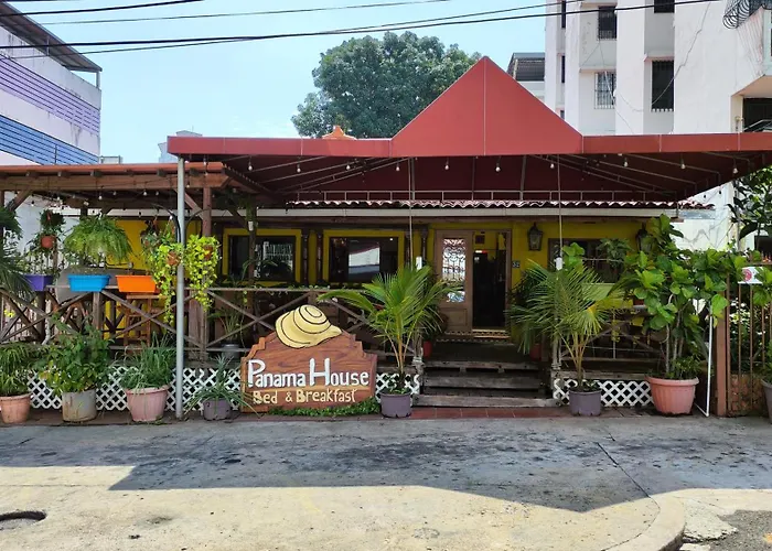 Panama House Bed & Breakfast