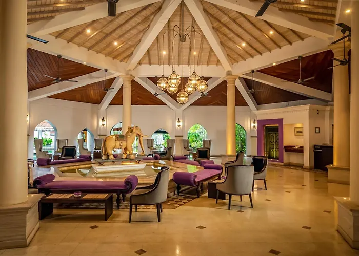 Tangerine Beach Hotel
