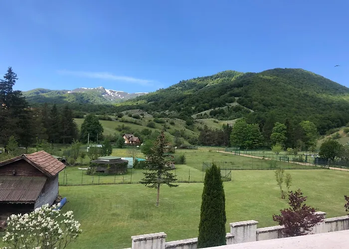 Hotel Bucaneve