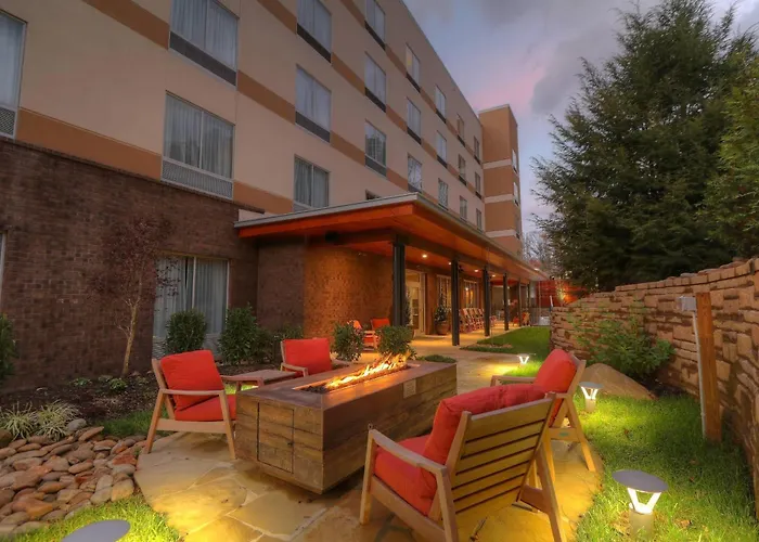 Fairfield Inn & Suites By Marriott Gatlinburg Downtown