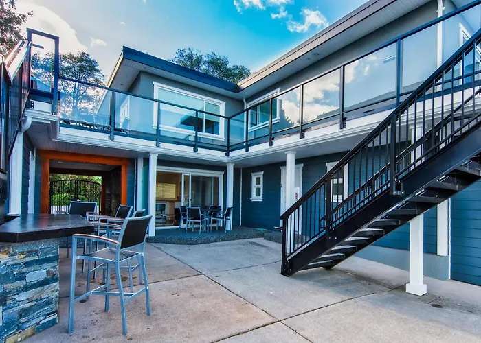 Qualicum Beach Ocean Suites