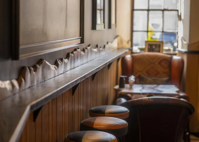 Black Bull Hotel