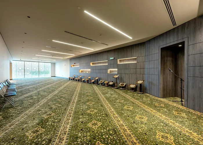 Al Fayha Palace Golden Hotel