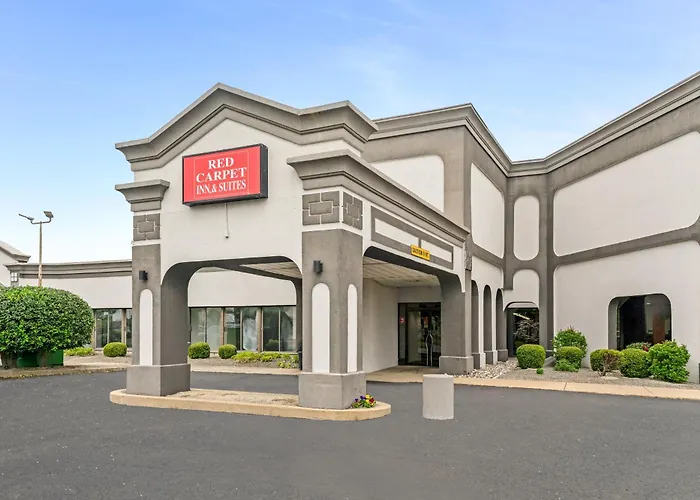 Red Carpet Inn & Suites