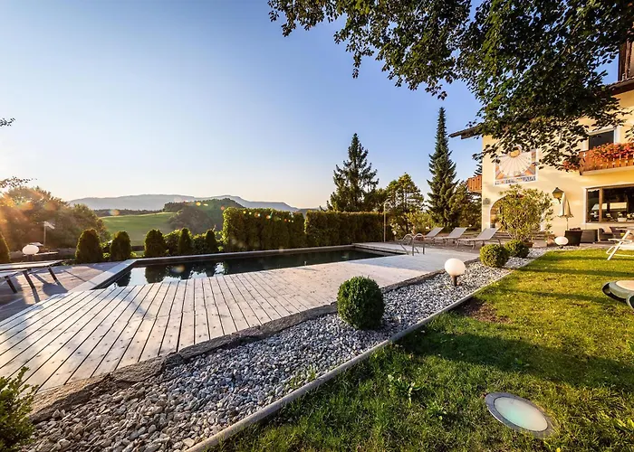 Solaia & Guesthouse