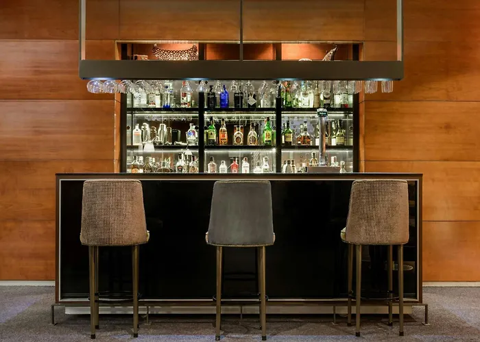 AC Hotel León San Antonio by Marriott