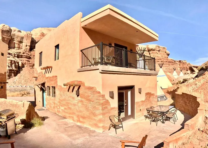 Bluff Dwellings Resort