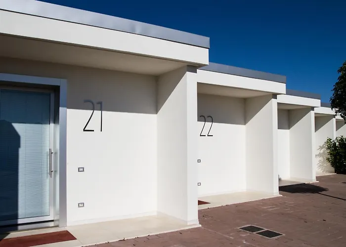 Pineta Eco Hotel - Private Parking