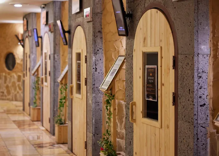 Osaek Greenyard Hotel