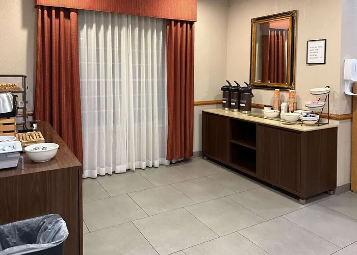Country Inn & Suites By Radisson, Elgin, Il