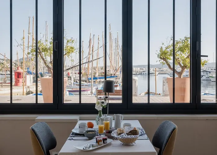 Hotel Restaurant de la Tour Sanary-sur-Mer
