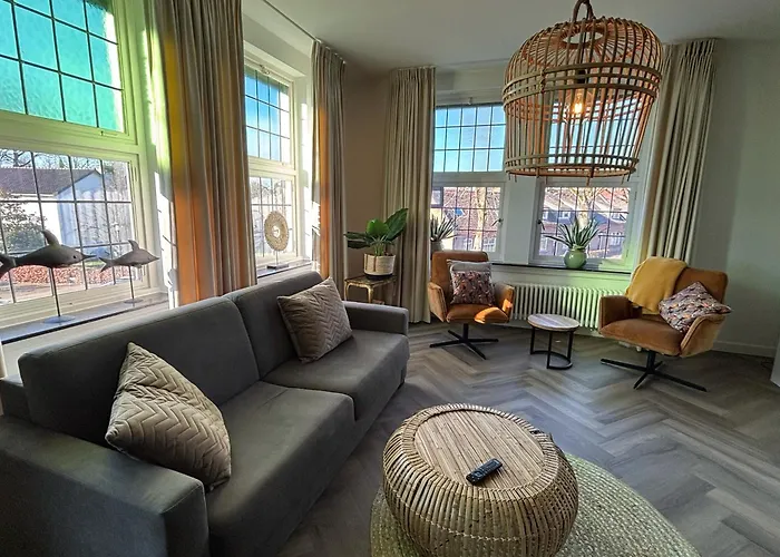 In De Witte Dame Hotel Bar Kitchen Apartments Grubbenvorst