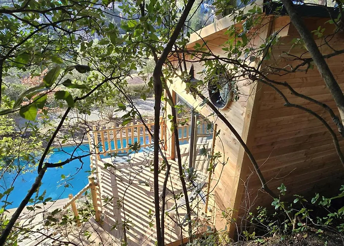 La Cabane Aixoise Piscine&Jacuzzi