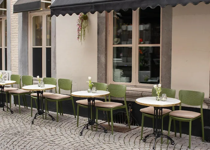 Le Virage bistro en hotel Maastricht