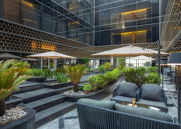 Alrayyan Doha, Curio Collection By Hilton