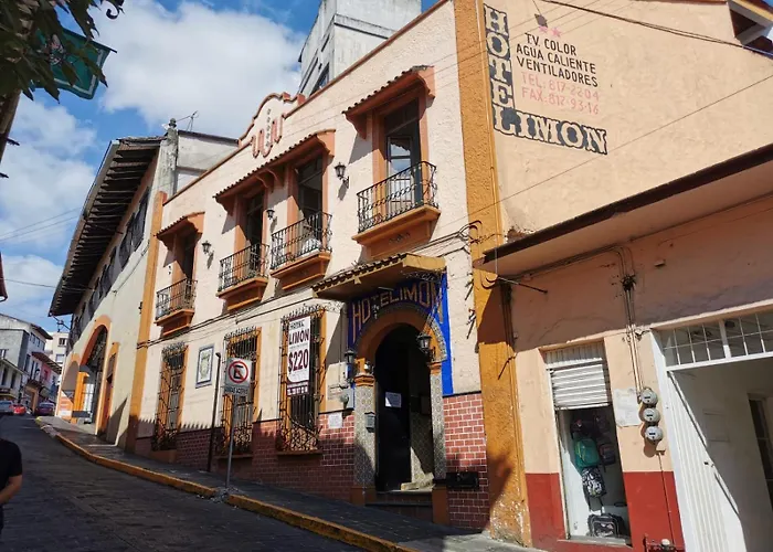Hotel Limón