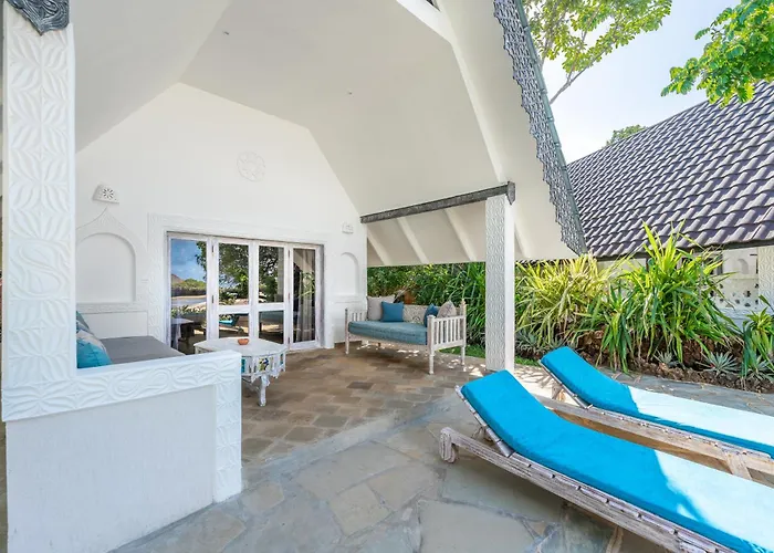 Chale Island Resort Ukunda