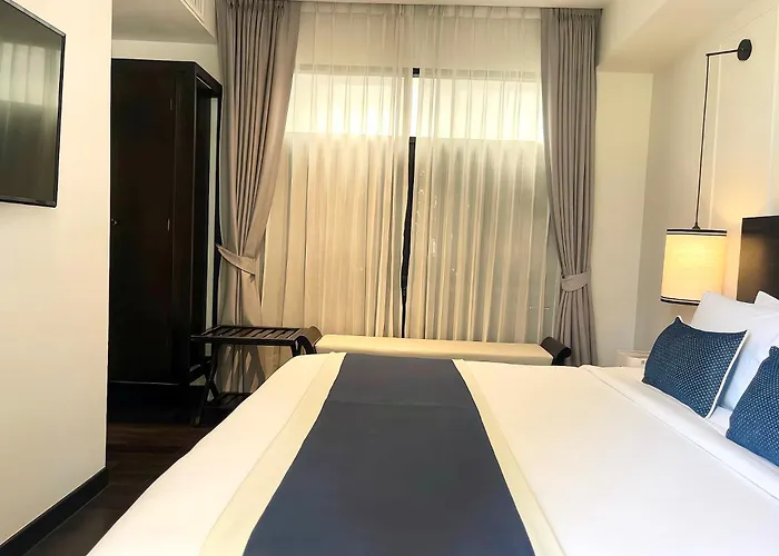 Cheeva Dee Hotel