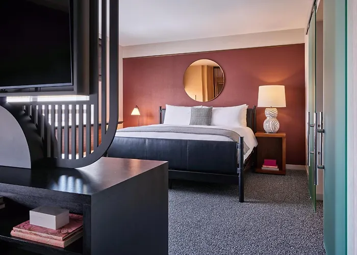 Loews Chicago O'Hare Hotel