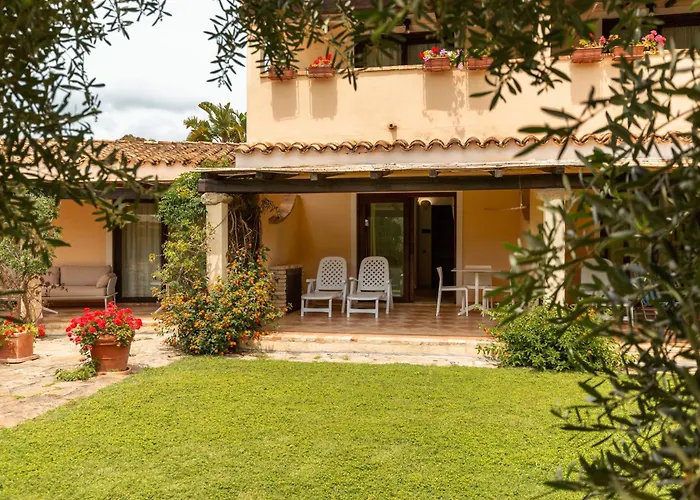 Porto Giunco Residence