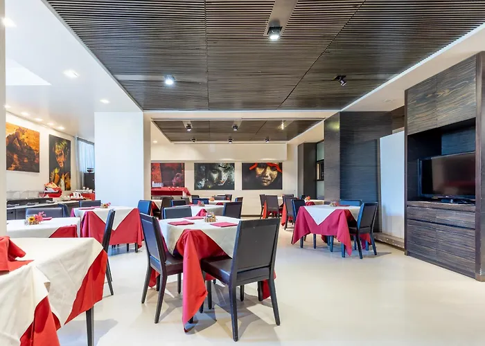 Wall Art Hotel & Residence Prato 