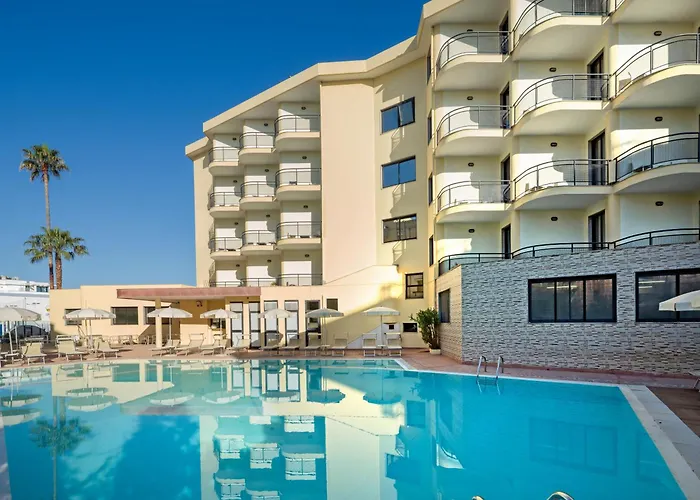 Rina Hotel