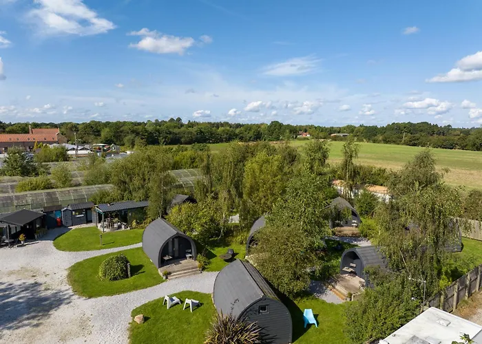 The Little Hide - Adult Only Camping Pods