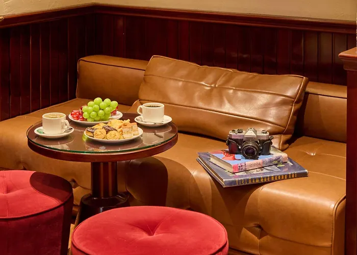 Kin Hotel Dong Du