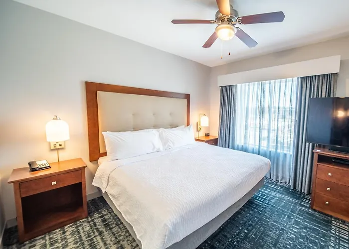 Homewood Suites By Hilton Rochester Mayo Clinic-St. Marys Campus