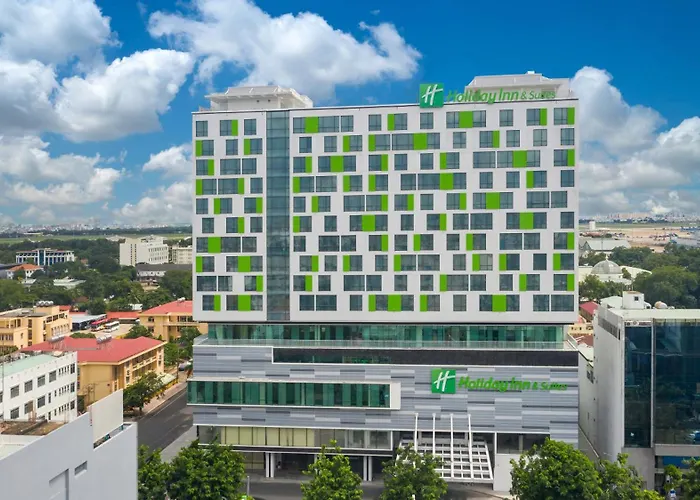 Holiday Inn & Suites Saigon Airport By Ihg