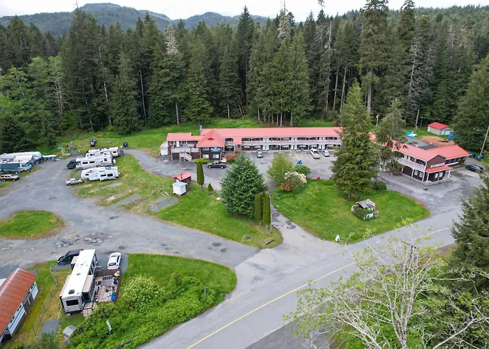 Pioneer Inn By The River