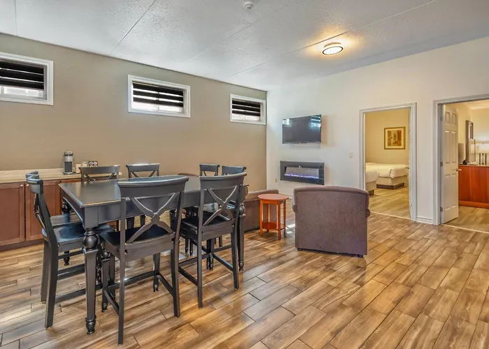 Comfort Inn & Suites Thousand Islands Harbour District