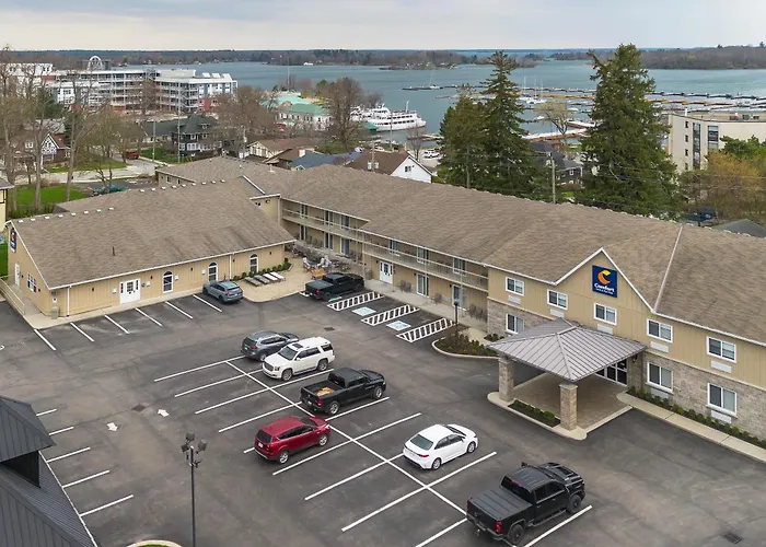 Comfort Inn & Suites Thousand Islands Harbour District