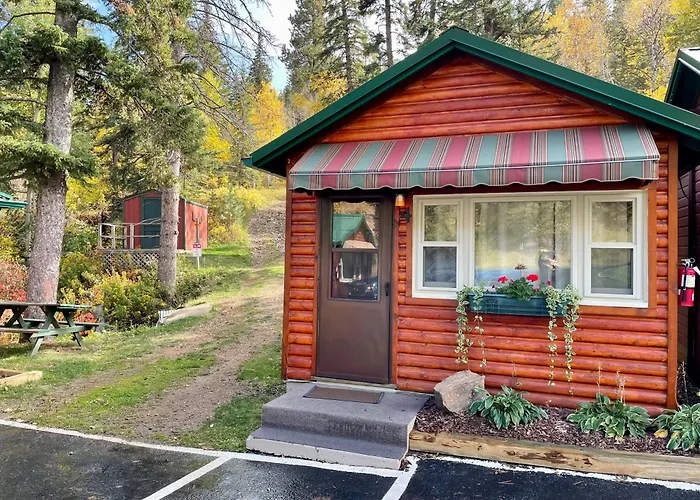 Whitetail Creek Resort